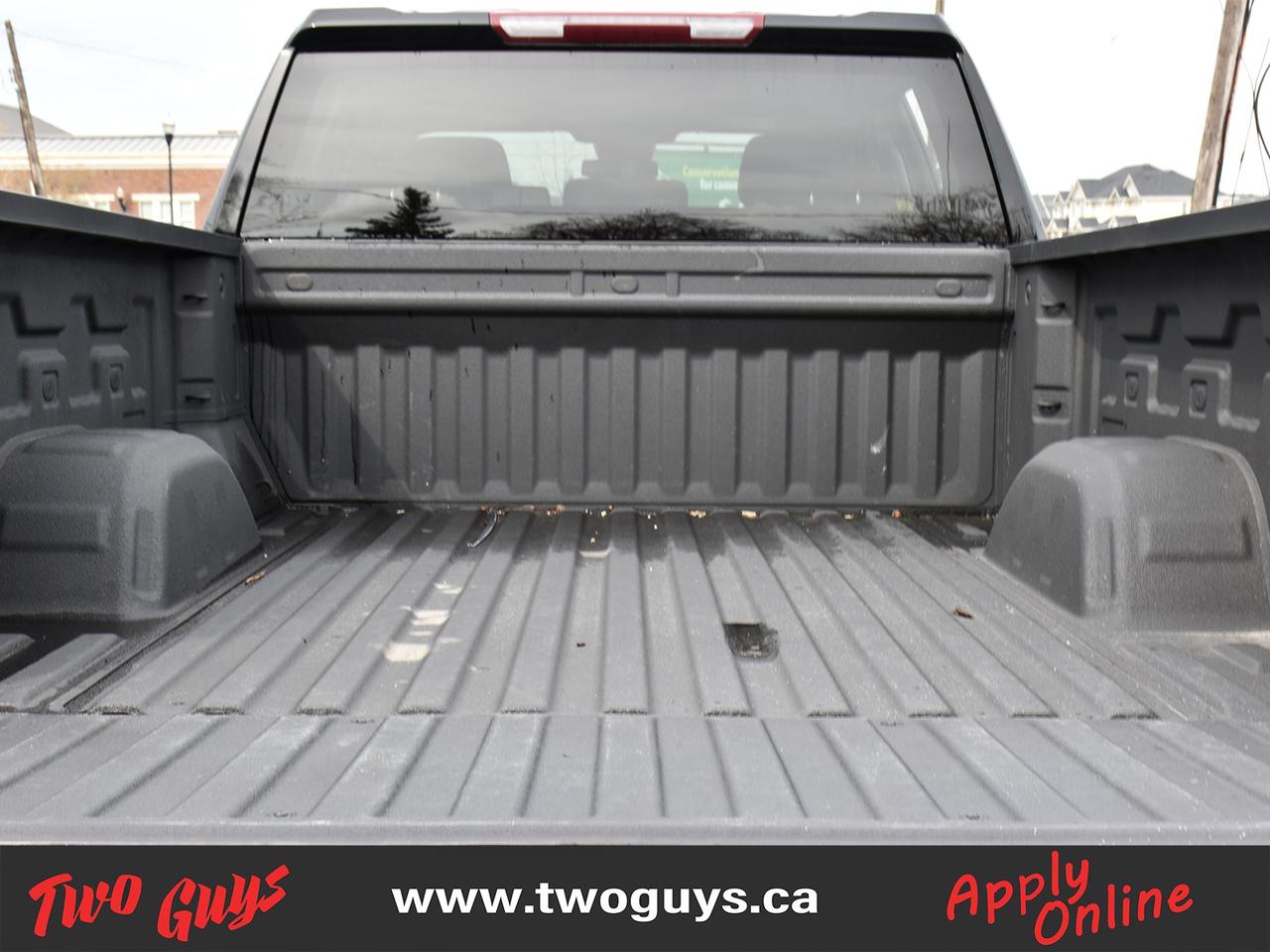 2023 GMC Sierra 1500 4WD Crew Cab 157  Pro Back Up Camera Photo