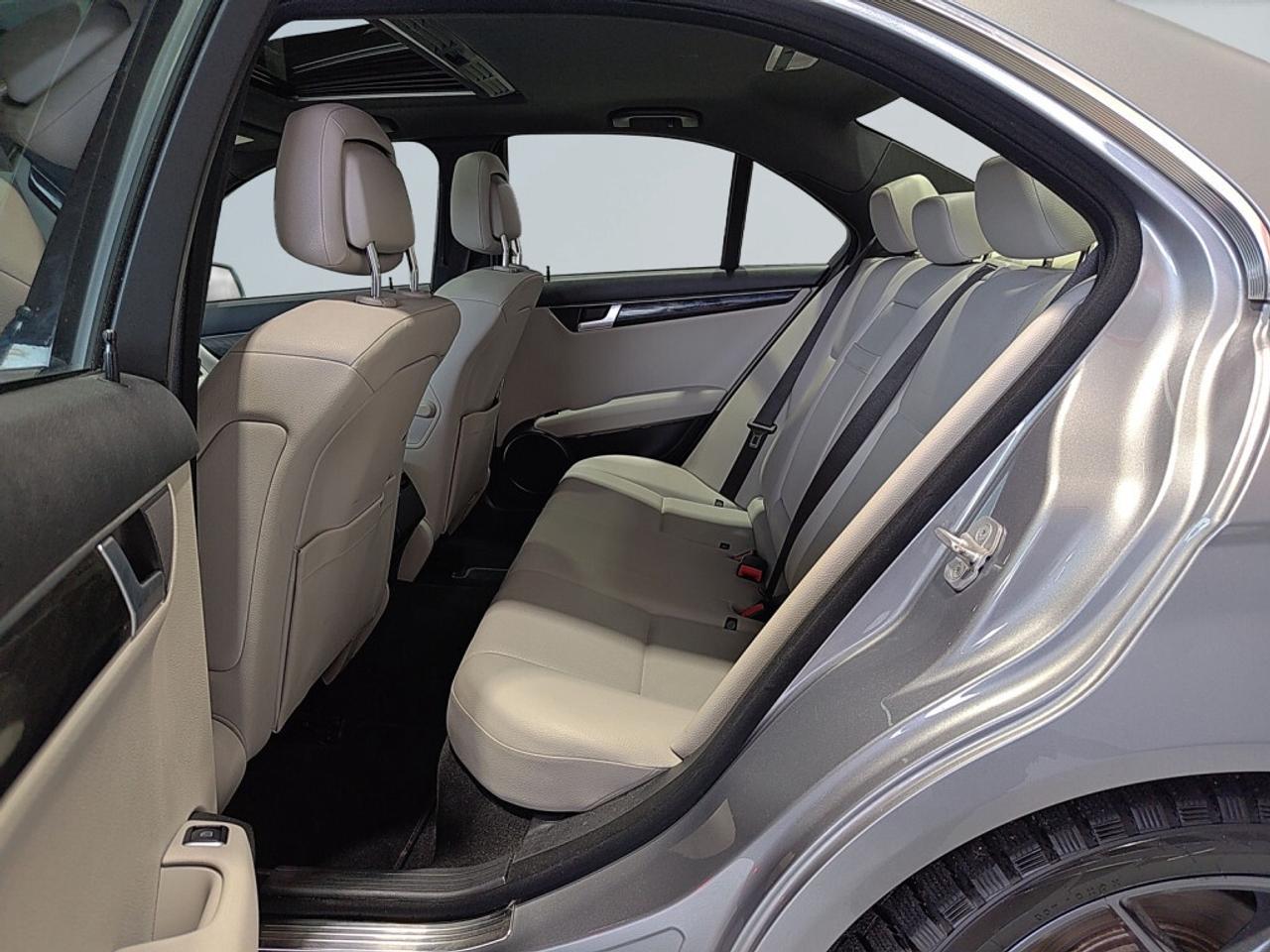 2013 Mercedes-Benz C-Class C 300 4MATIC / Leather / Sunroof / Nav / Heated Se Photo