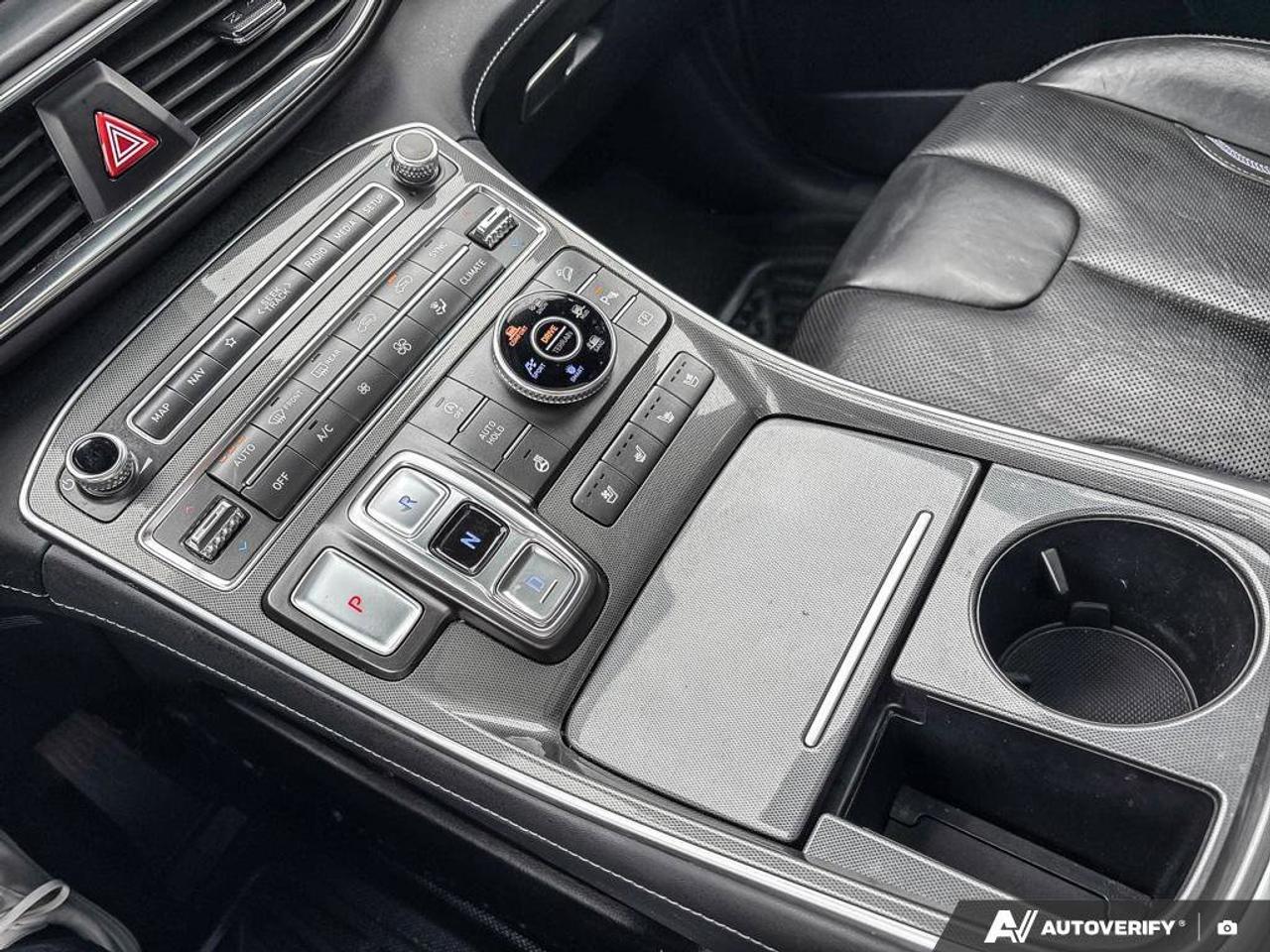 2021 Hyundai Santa Fe Ultimate Calligraphy AWD   360 View Camera   Apple Photo