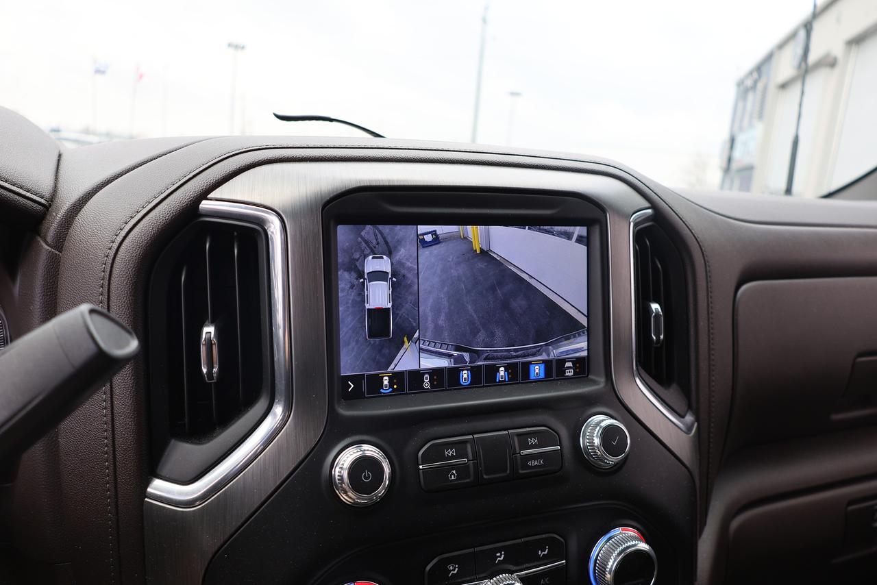 2022 GMC Sierra 3500 Denali 6.6L DuraMax Photo