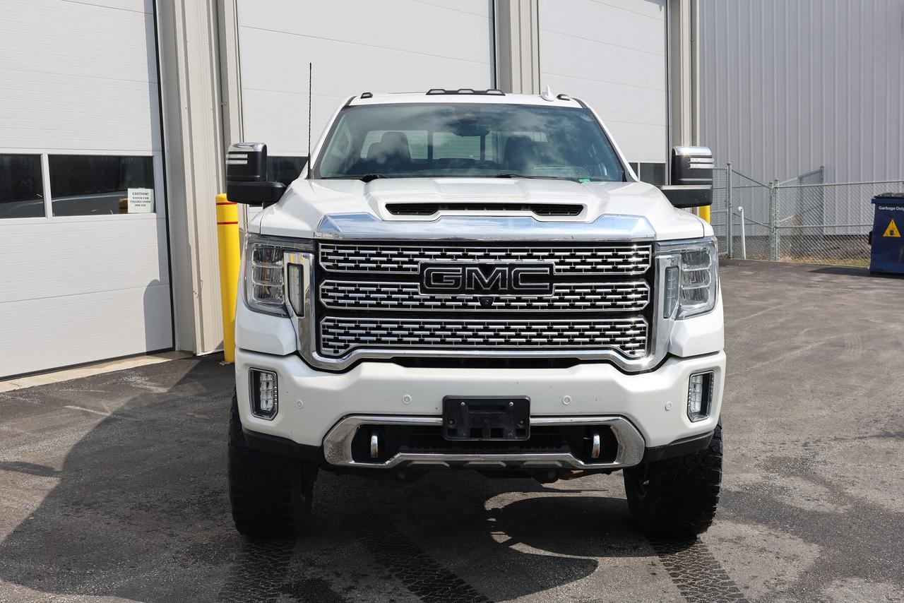 2022 GMC Sierra 3500 Denali 6.6L DuraMax Photo