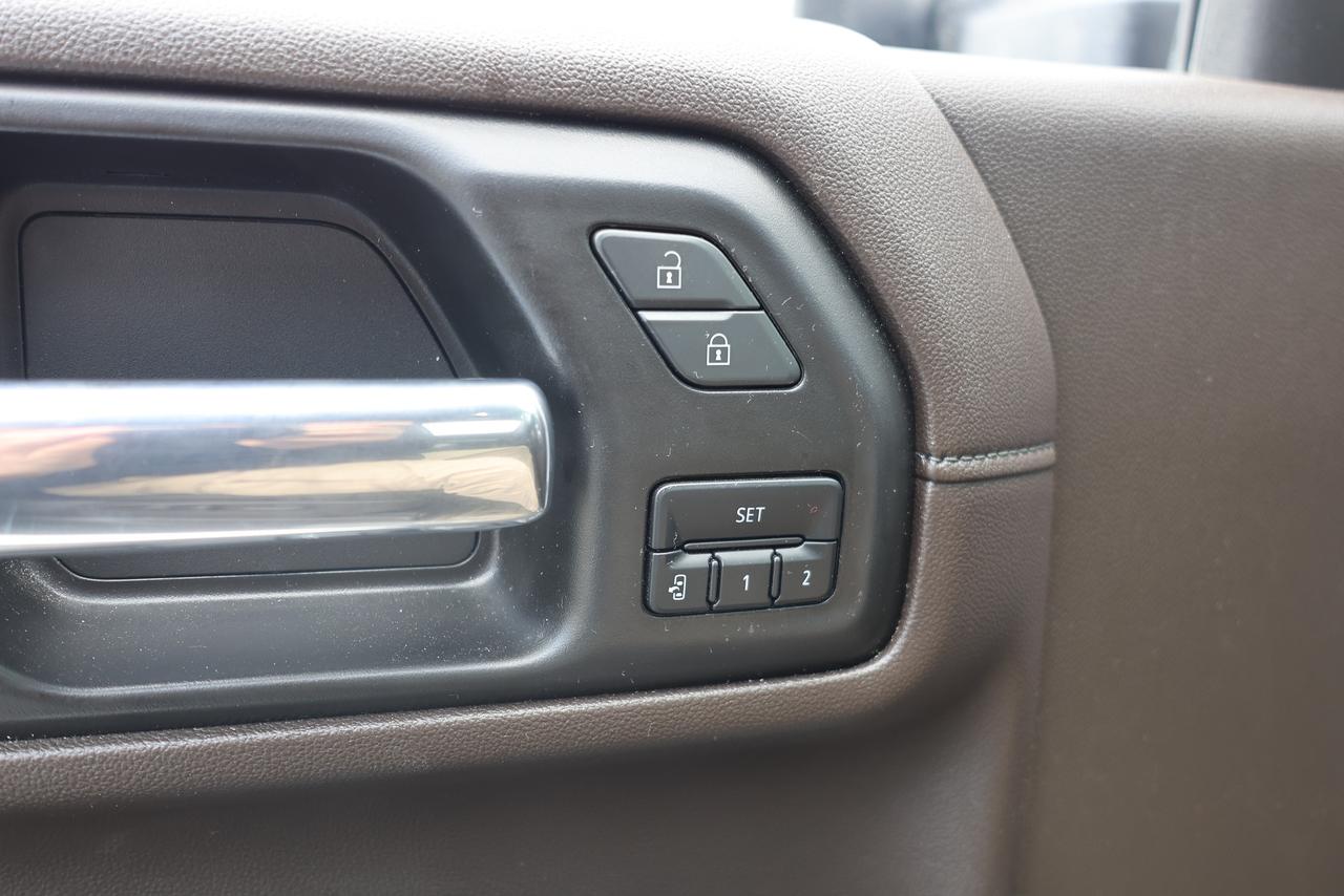 2022 GMC Sierra 3500 Denali 6.6L DuraMax Photo