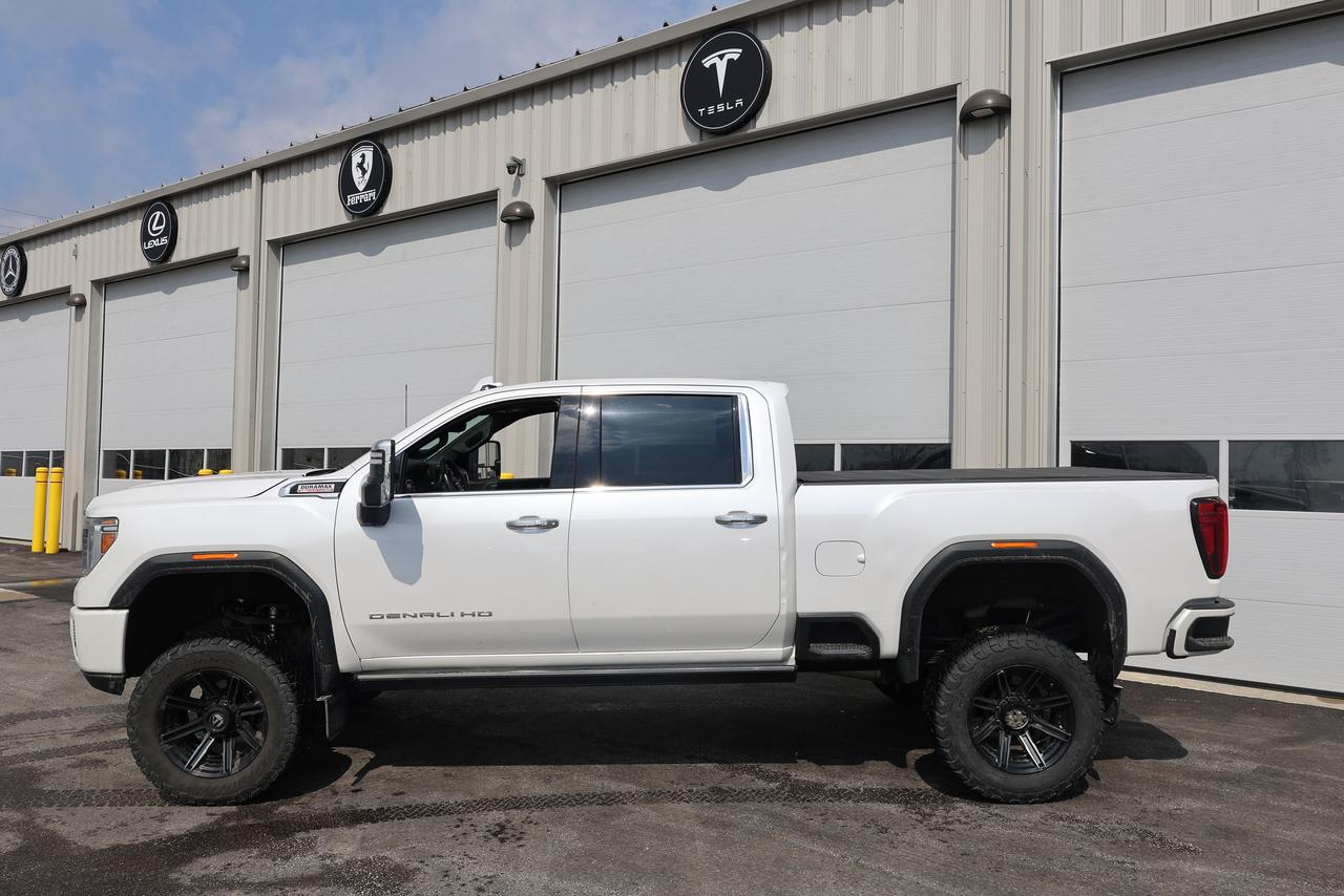 2022 GMC Sierra 3500 Denali 6.6L DuraMax Photo2
