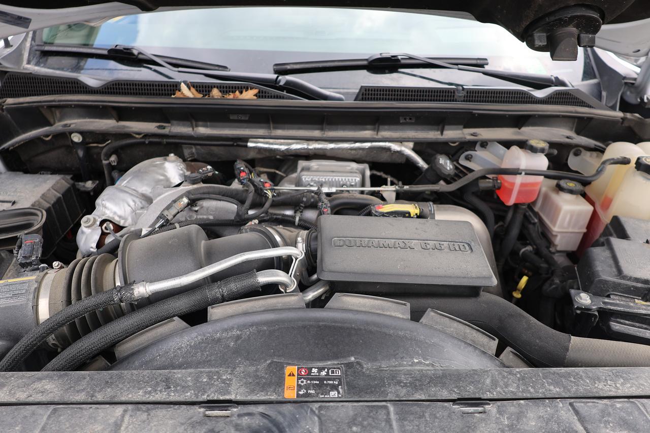 2022 GMC Sierra 3500 Denali 6.6L DuraMax Photo