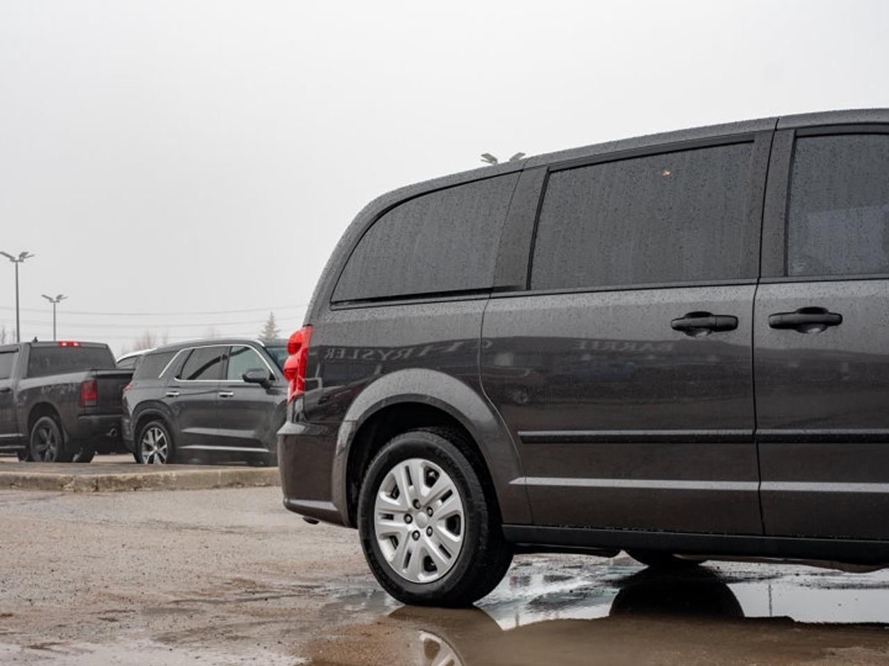 2015 Dodge Grand Caravan CANADA VALUE PACKAGE Photo