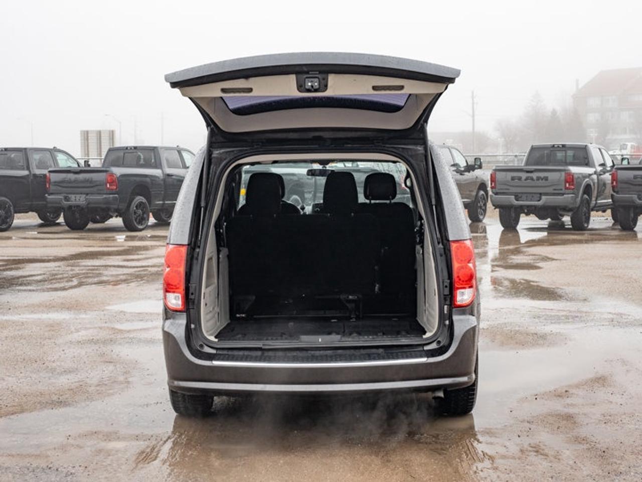 2015 Dodge Grand Caravan CANADA VALUE PACKAGE Photo