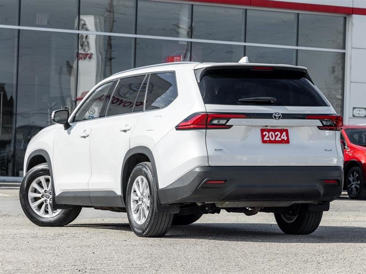 2024 Toyota Grand Highlander XLE AWD Backup Cam | Heated Seats | Wireless Charging | 3rd Row | XLE Photo4