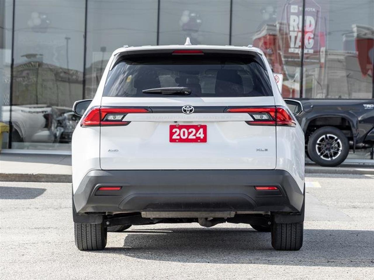 2024 Toyota Grand Highlander XLE AWD Backup Cam | Heated Seats | Wireless Charging | 3rd Row | XLE Photo