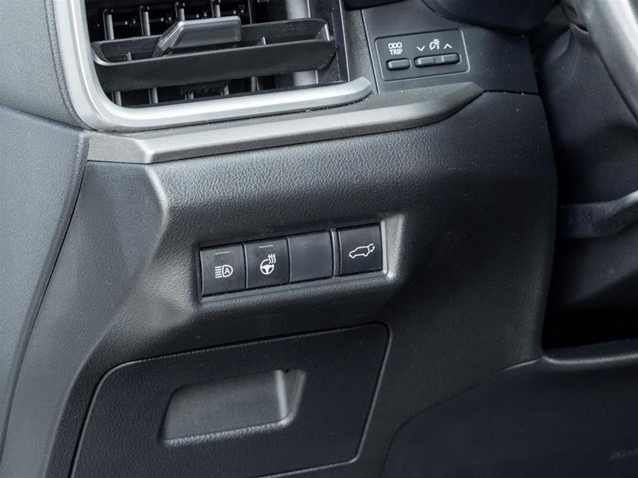 2024 Toyota Grand Highlander XLE AWD Backup Cam | Heated Seats | Wireless Charging | 3rd Row | XLE Photo