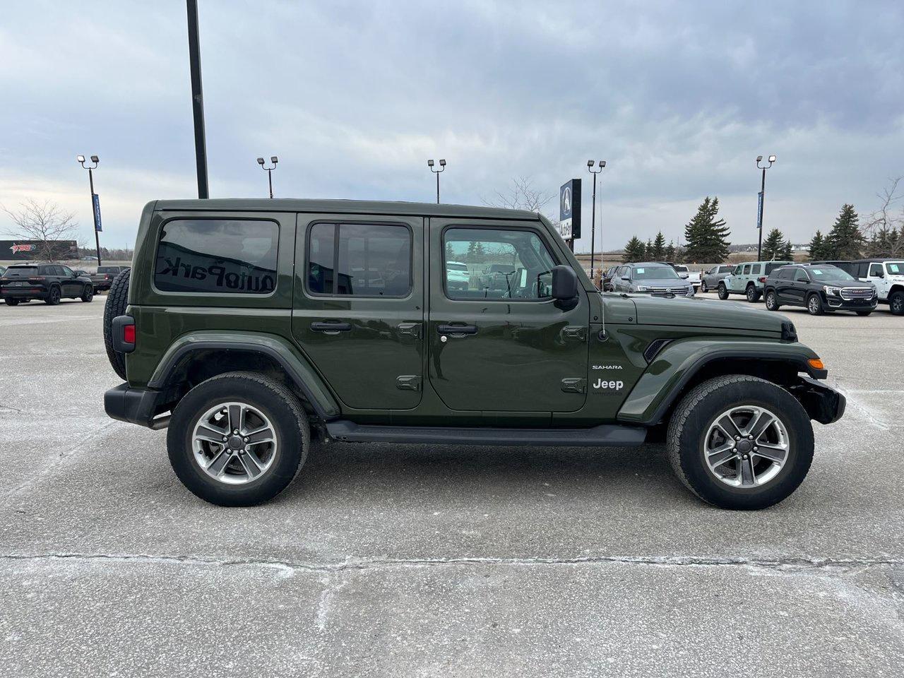 2022 Jeep Wrangler Unlimited Sahara 4X4 Photo4