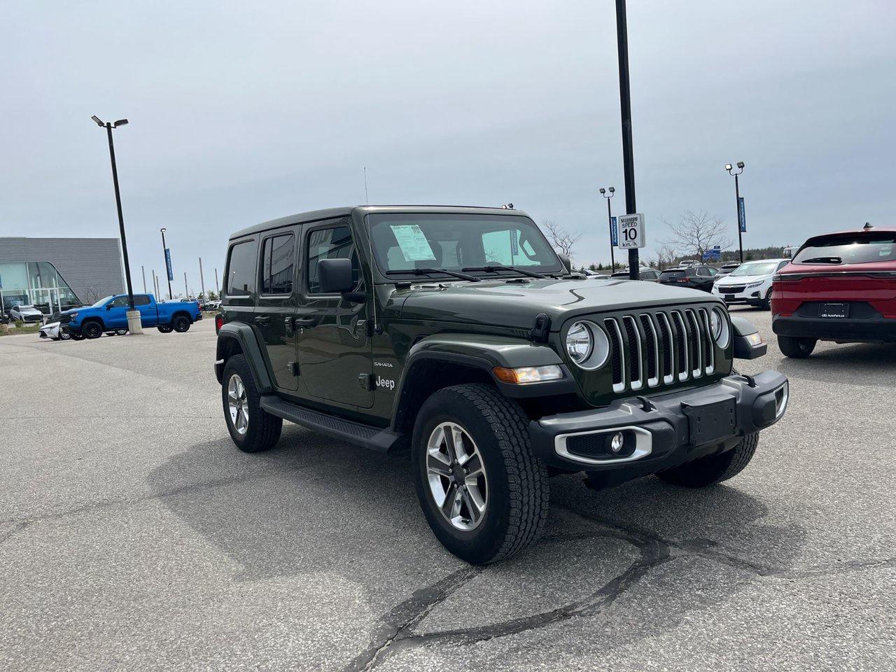 2022 Jeep Wrangler Unlimited Sahara 4X4 Photo3