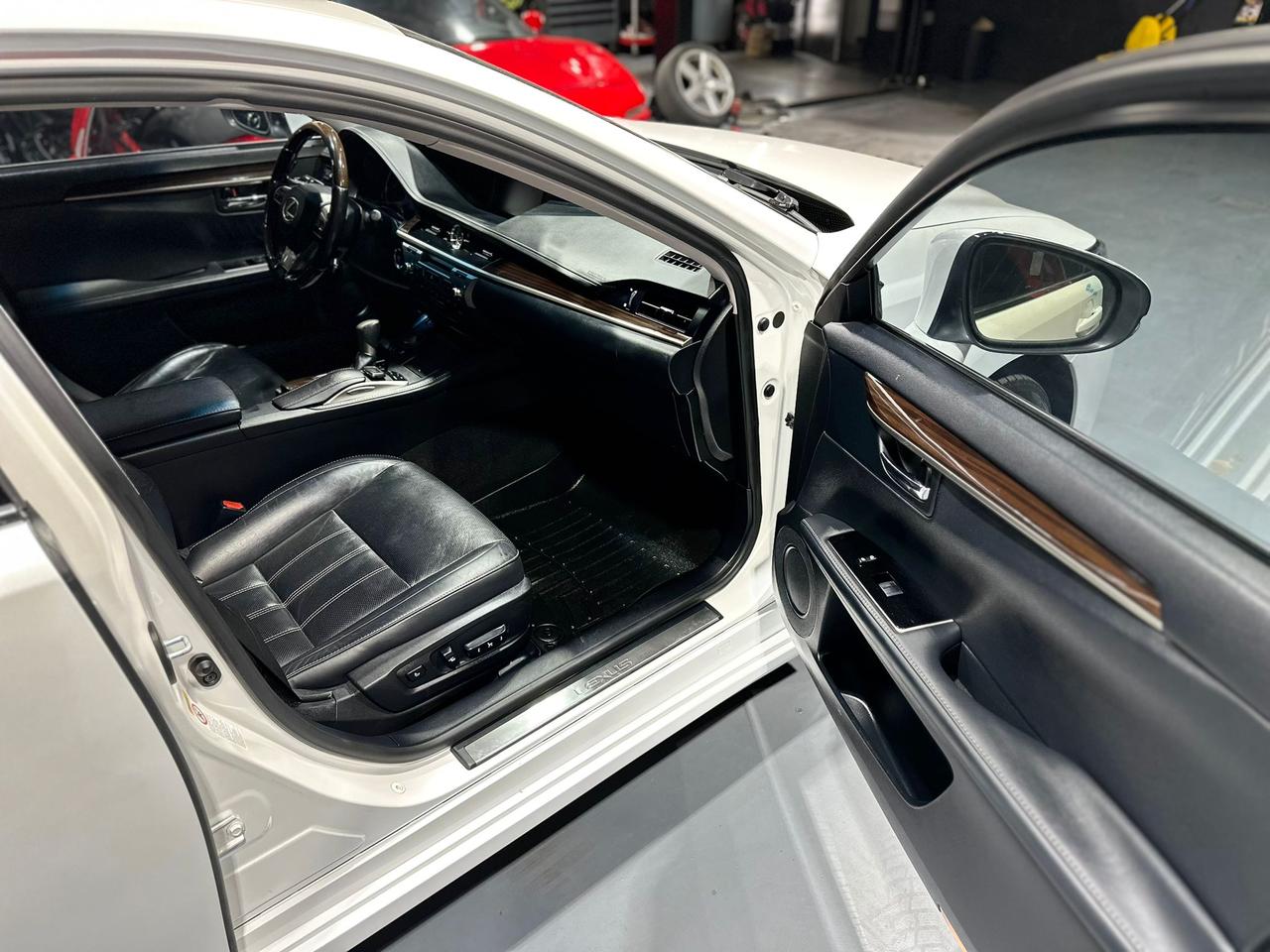 2017 Lexus ES 350  Photo