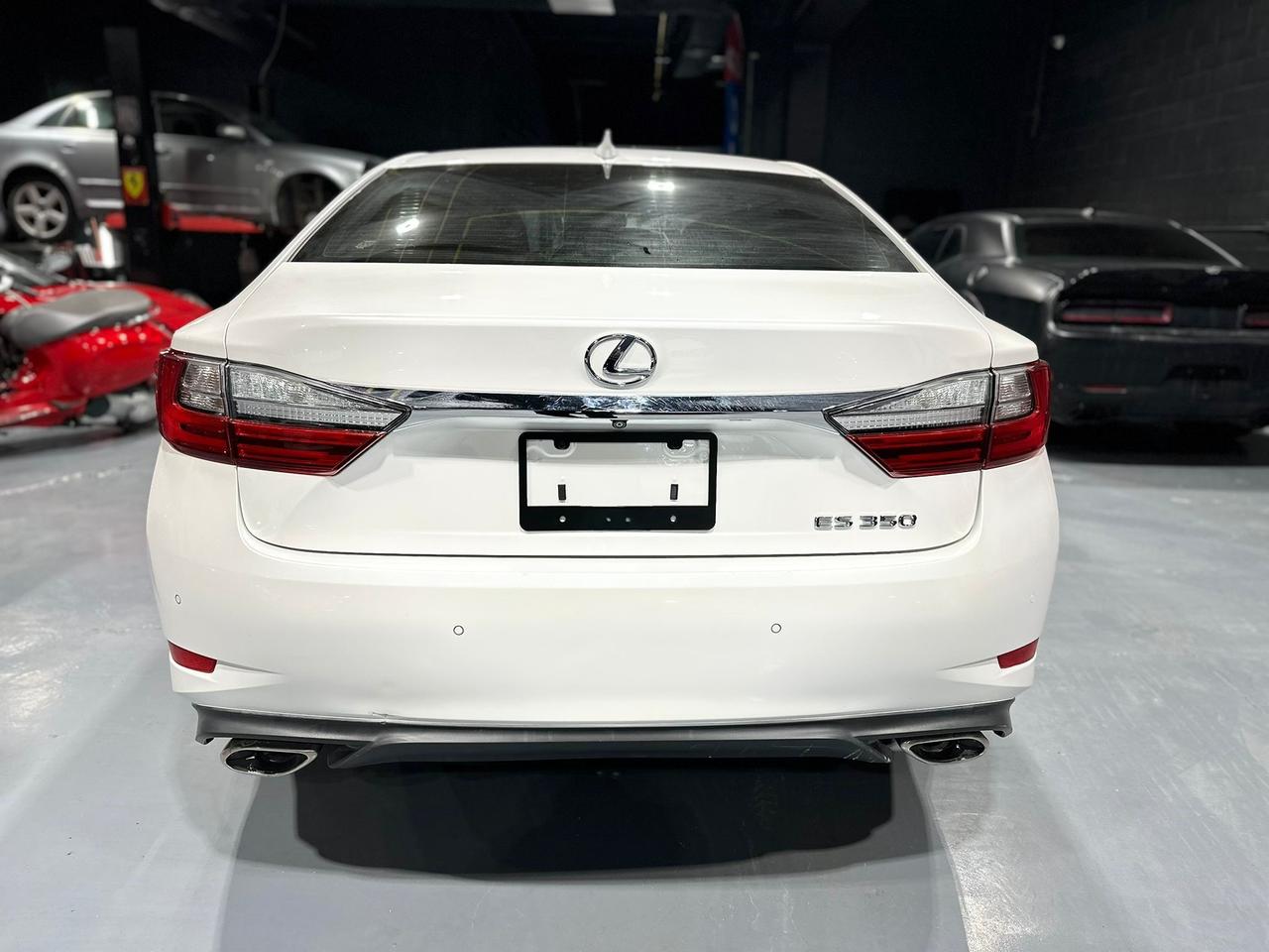 2017 Lexus ES 350  Photo