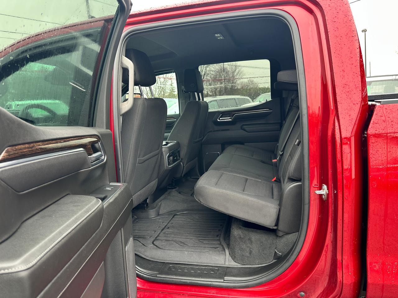 2024 GMC Sierra 1500 Elevation4X4CREW HTD-Cloth RemStart XM BOSE 5.3L Photo