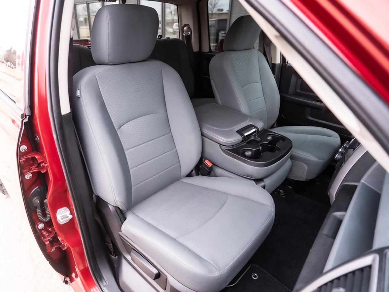 2015 RAM 1500 ST HEMI WITH ONLY 84,655 KMS Photo19