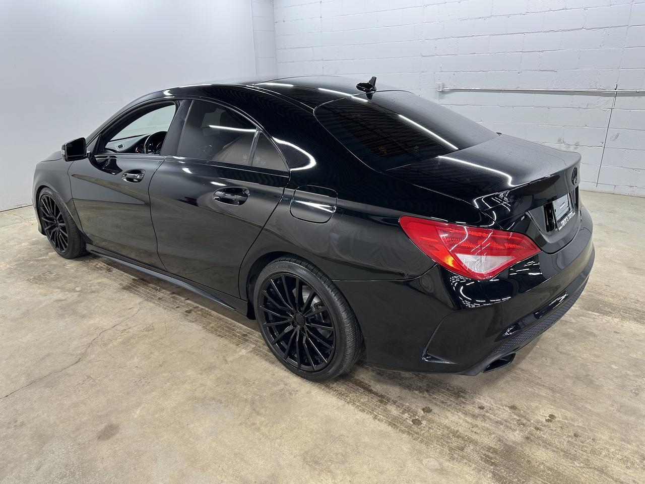 2015 Mercedes-Benz CLA-Class 4dr Sdn CLA 250 4MATIC Photo