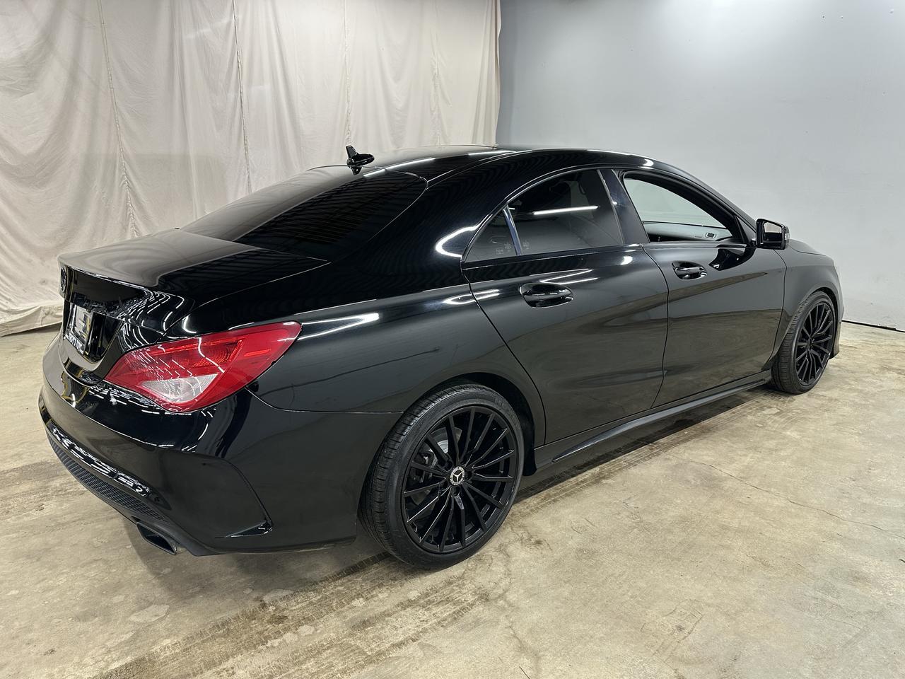 2015 Mercedes-Benz CLA-Class 4dr Sdn CLA 250 4MATIC Photo
