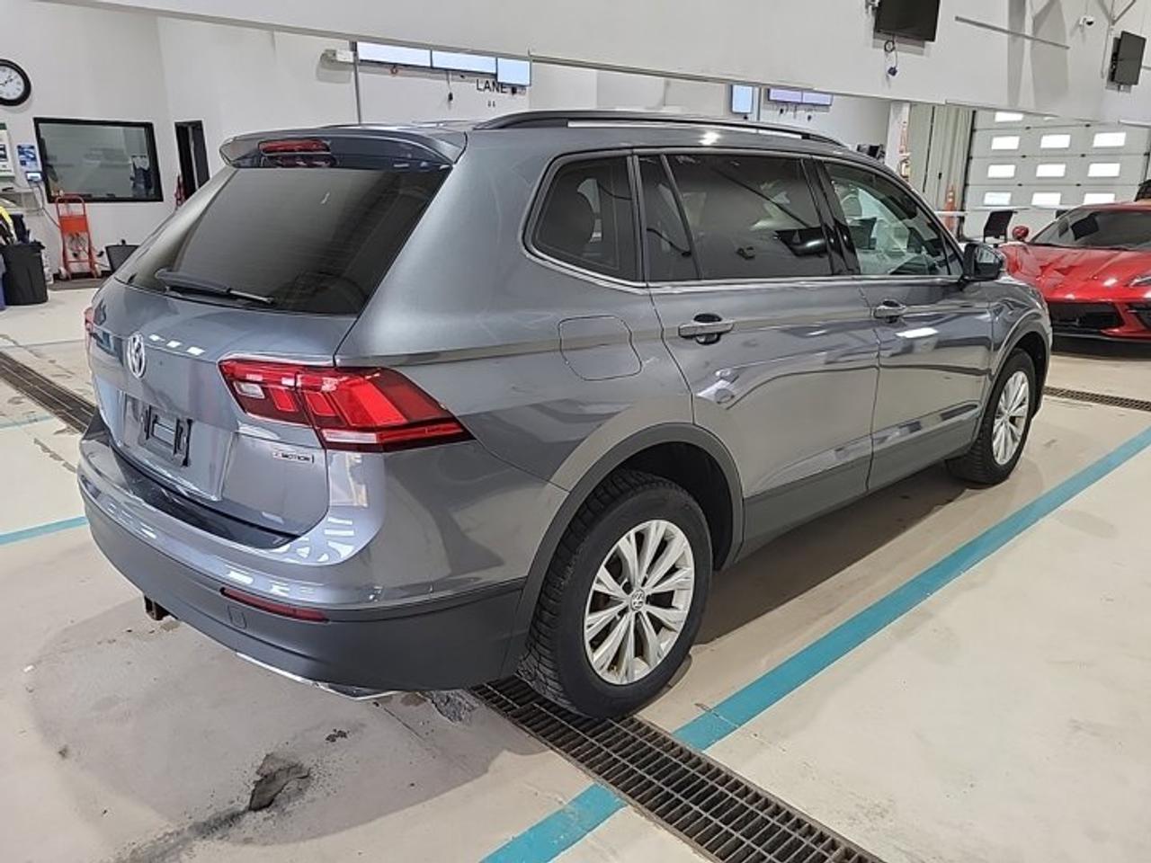 2020 Volkswagen Tiguan Trendline AWD | Heated Seats | CarPlay + Android | Rear Camera | and More ! Photo3