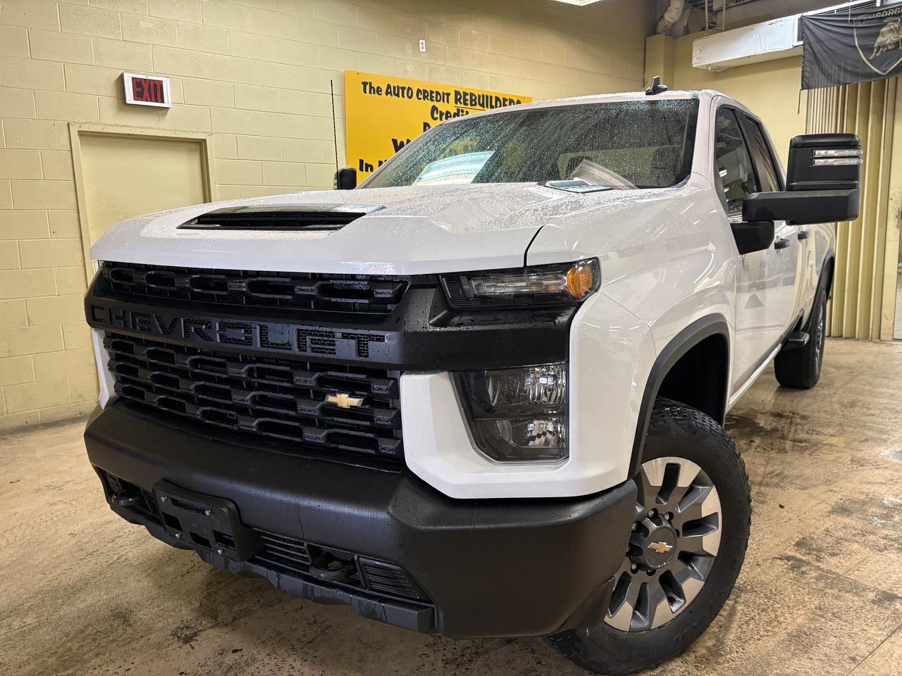 Used 2022 Chevrolet Silverado 2500 Custom for sale in Windsor, ON