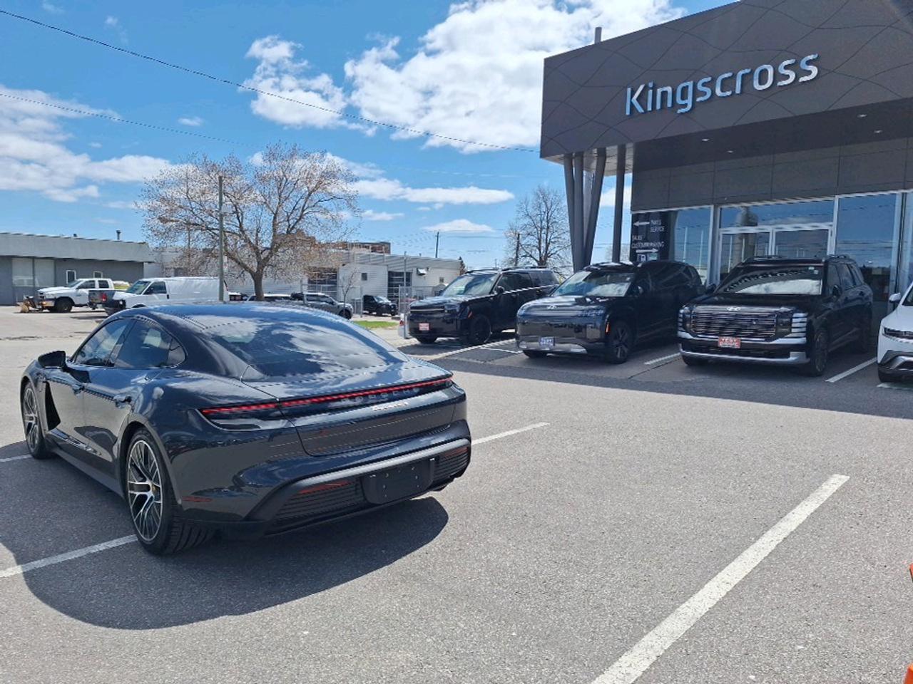 2022 Porsche Taycan 4S Photo