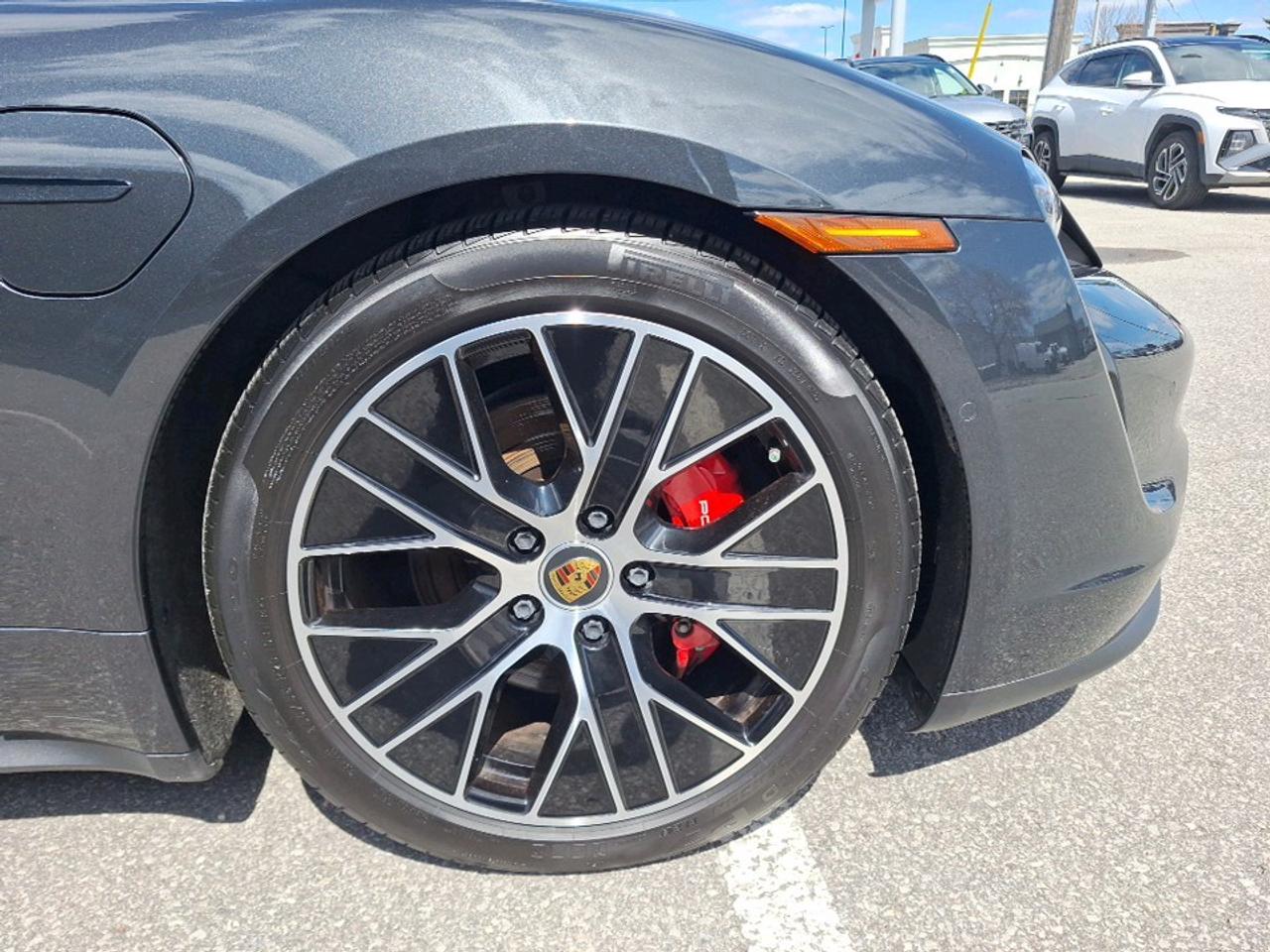 2022 Porsche Taycan 4S Photo