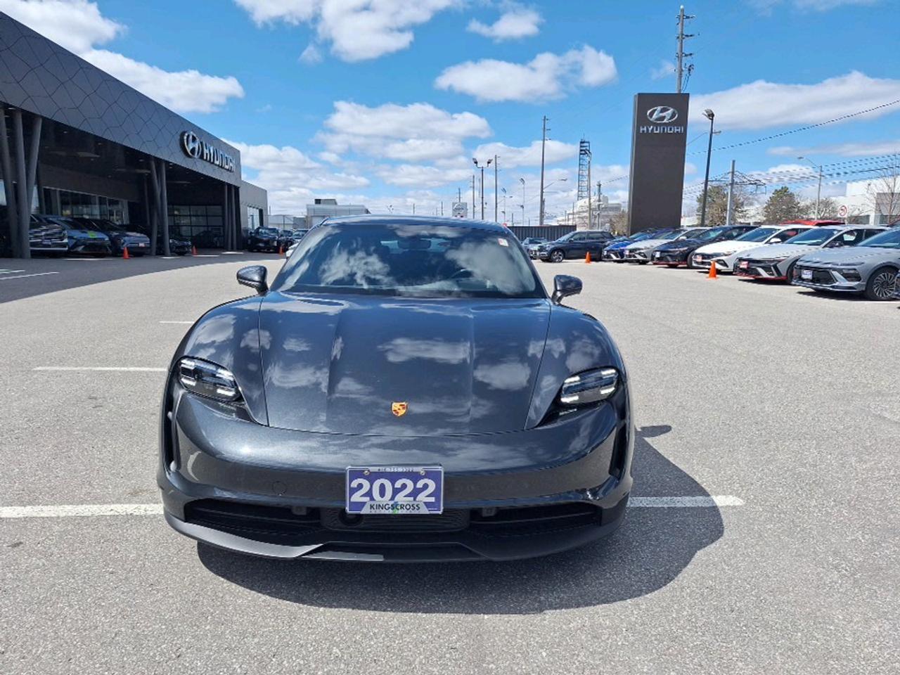 2022 Porsche Taycan 4S Photo