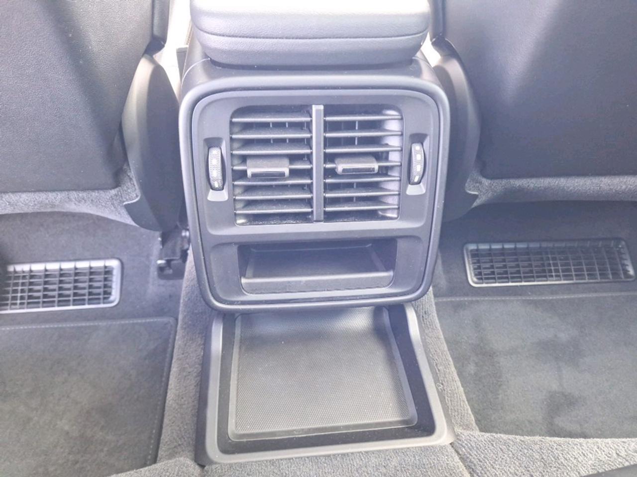 2022 Porsche Taycan 4S Photo