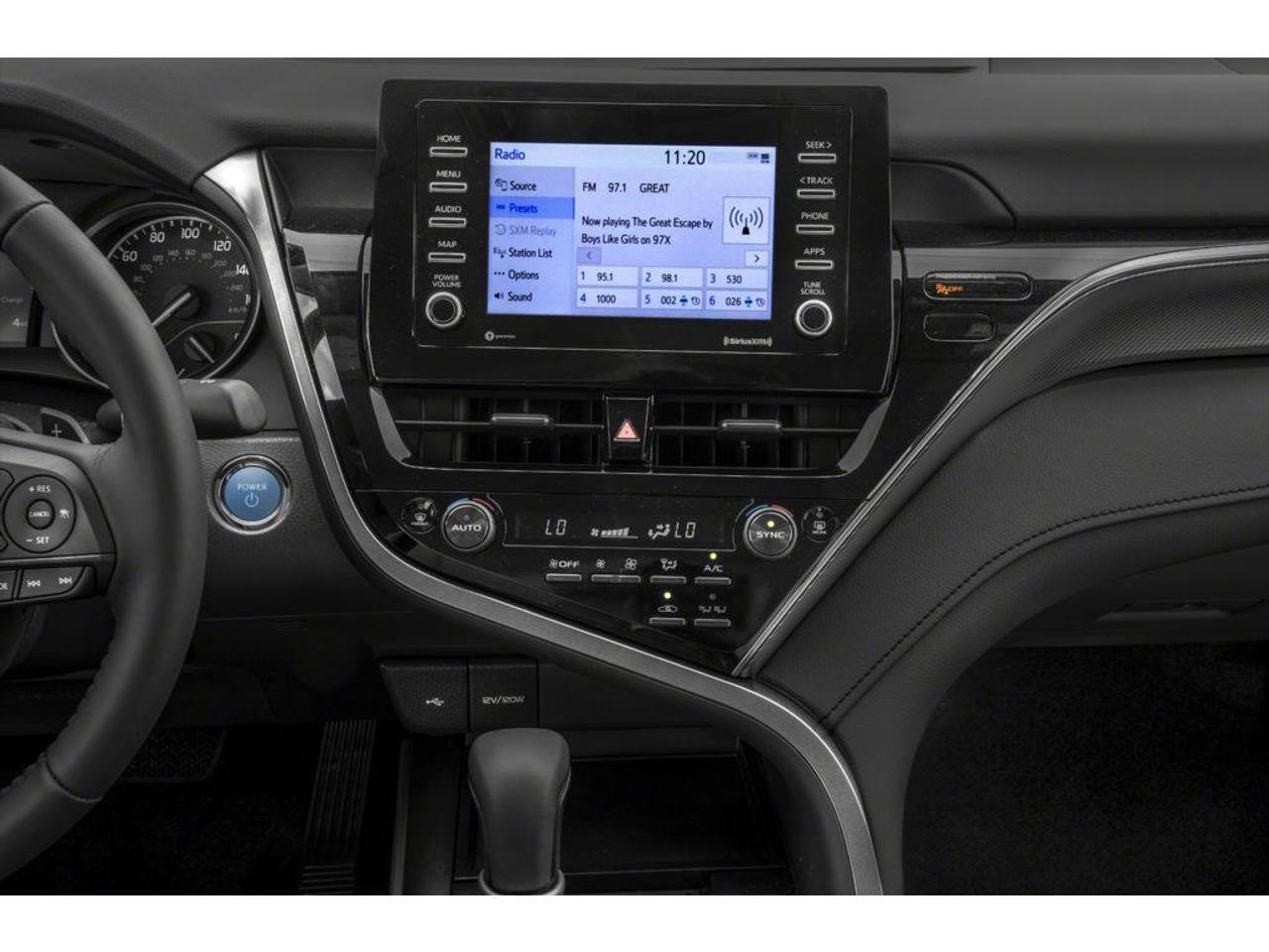 2021 Toyota Camry HYBRID SE Photo