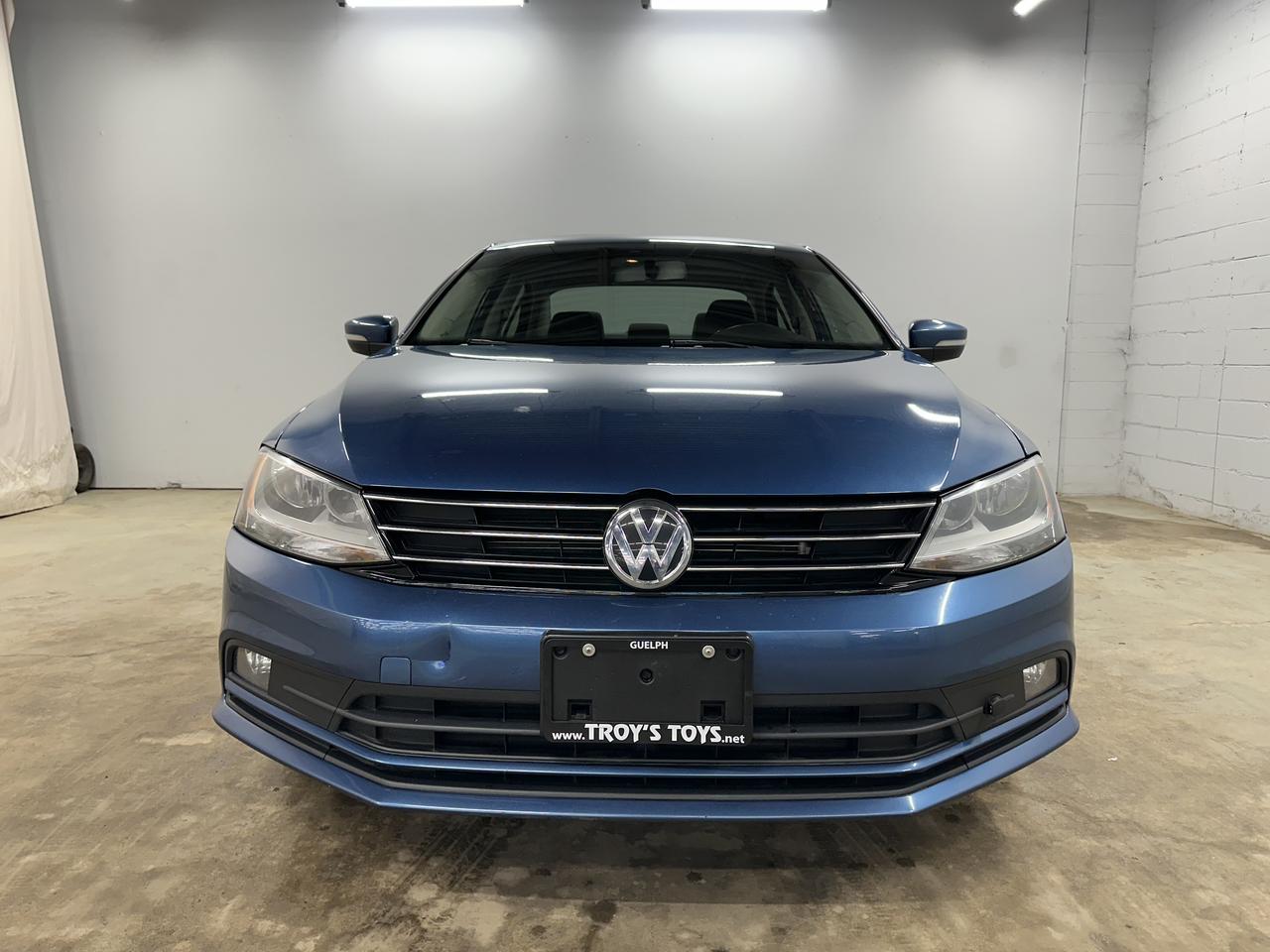 2015 Volkswagen Jetta 4dr 2.0 TDI DSG Comfortline Photo2