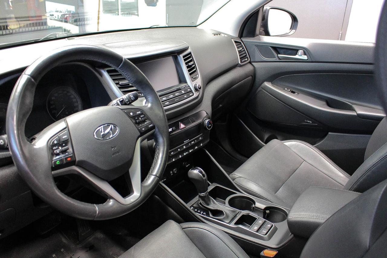 2017 Hyundai Tucson Luxury LEATHER SEATS - INFINITY AUTO - HEATED FRONT/REAR SEATS Photo