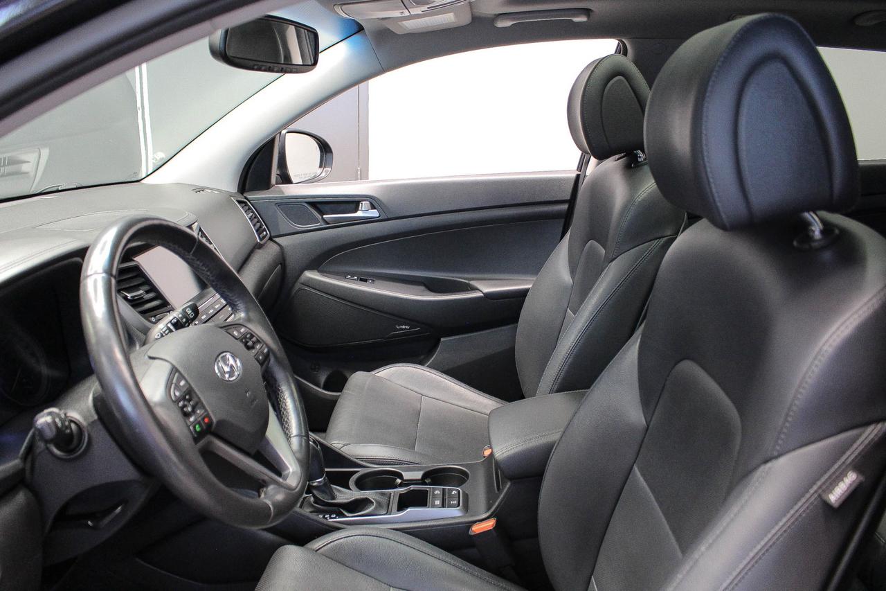 2017 Hyundai Tucson Luxury LEATHER SEATS - INFINITY AUTO - HEATED FRONT/REAR SEATS Photo
