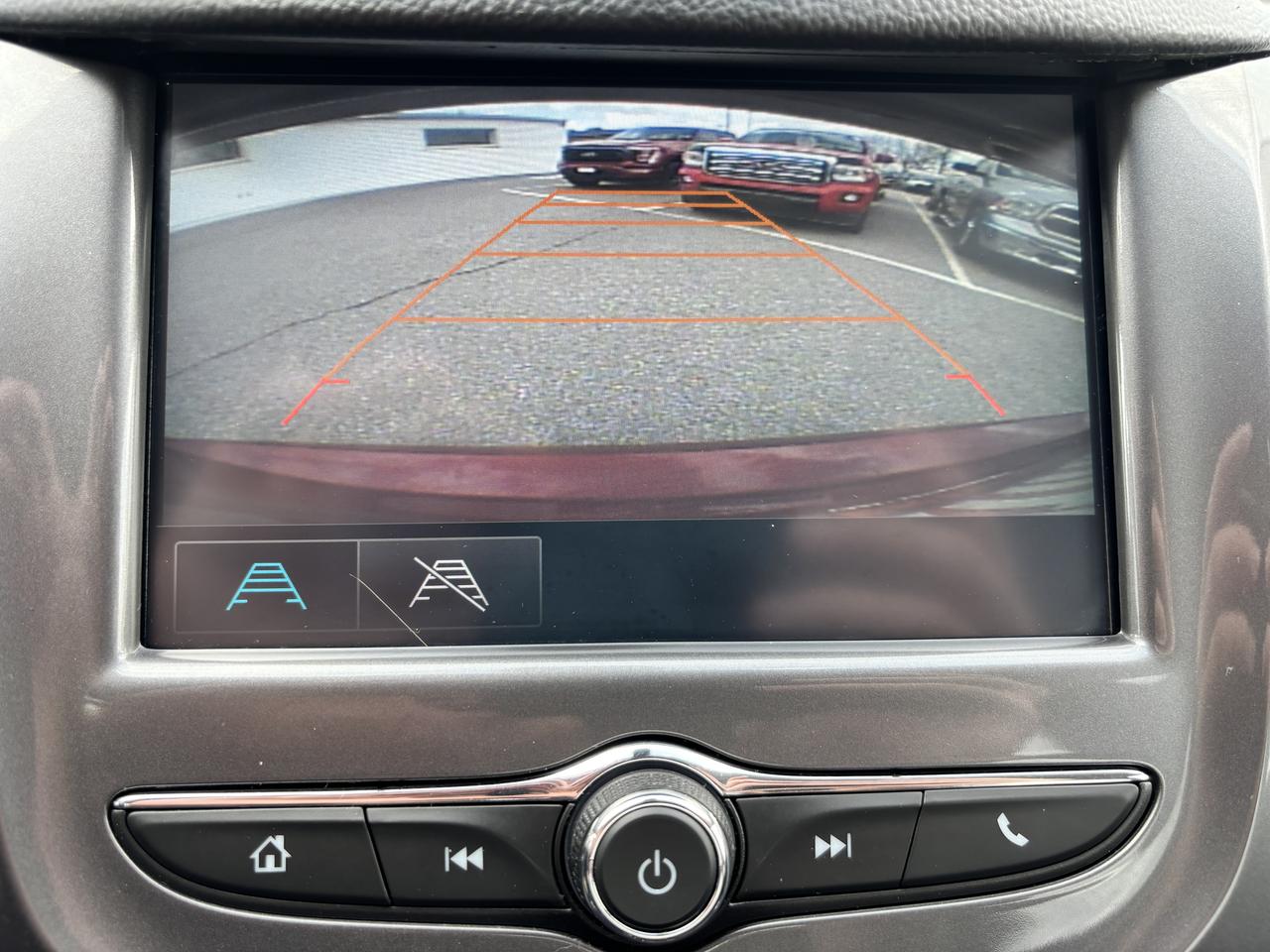 2017 Chevrolet Cruze LT ** HTD SEATS , CARPLAY ** Photo
