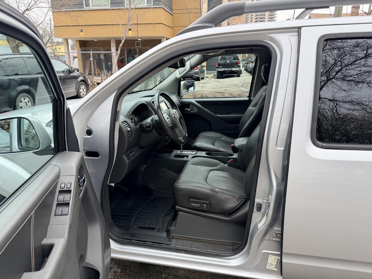 2017 Nissan Frontier Pro-4X CREWCAB! LOADED! - 4X4 Photo