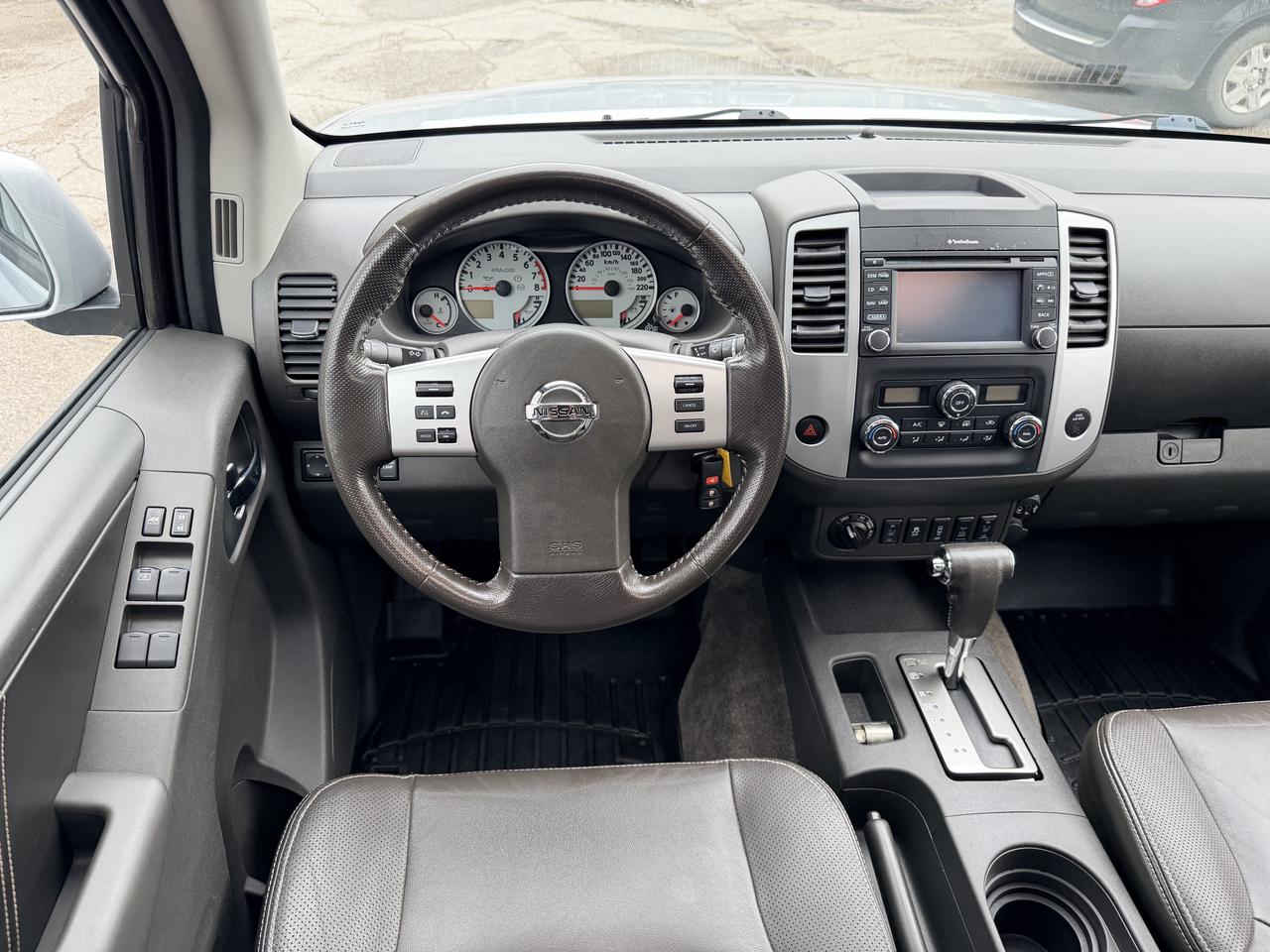 2017 Nissan Frontier Pro-4X CREWCAB! LOADED! - 4X4 Photo
