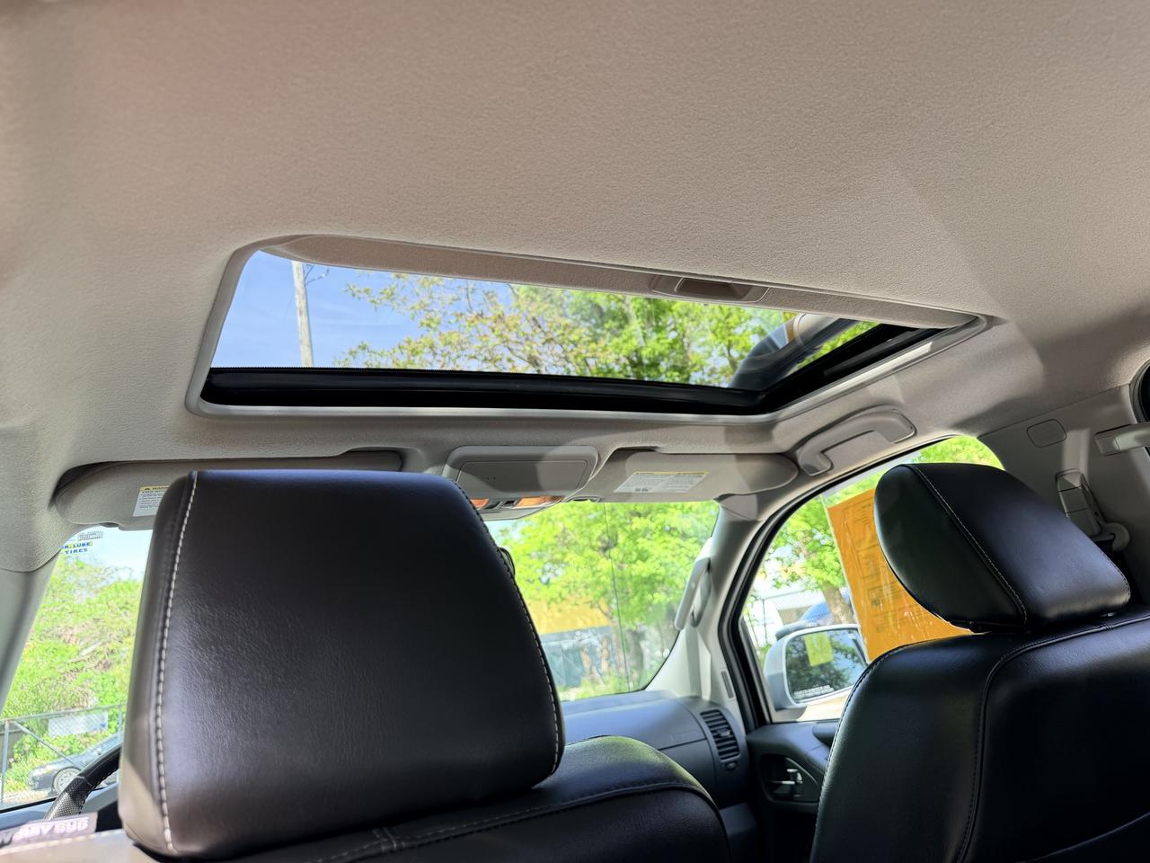 2017 Nissan Frontier PRO-4X | CREW | NAV | LEATHER Photo