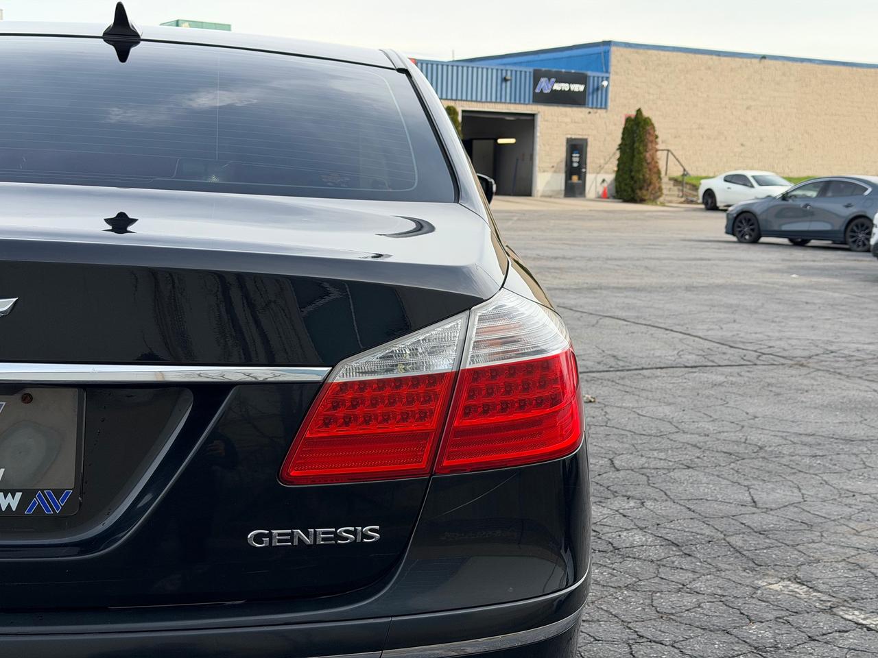 2010 Hyundai Genesis w/Technology Pkg **DEALER SERVICED** Photo