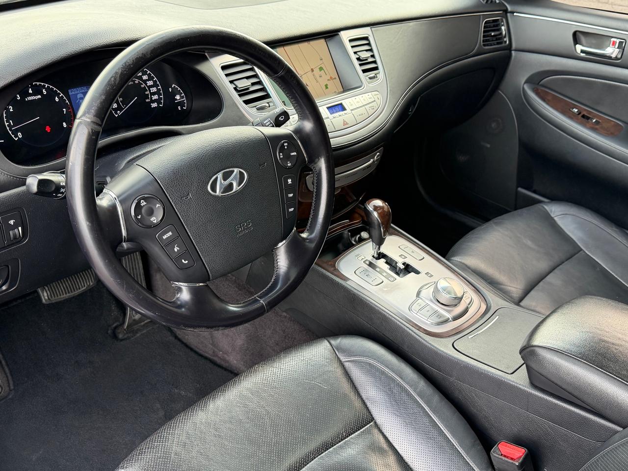 2010 Hyundai Genesis w/Technology Pkg **DEALER SERVICED** Photo