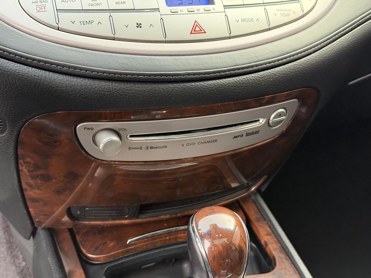 2010 Hyundai Genesis w/Technology Pkg **DEALER SERVICED** Photo