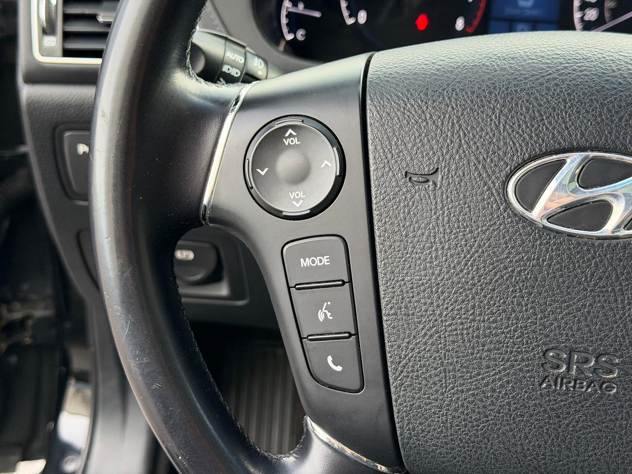 2010 Hyundai Genesis w/Technology Pkg **DEALER SERVICED** Photo
