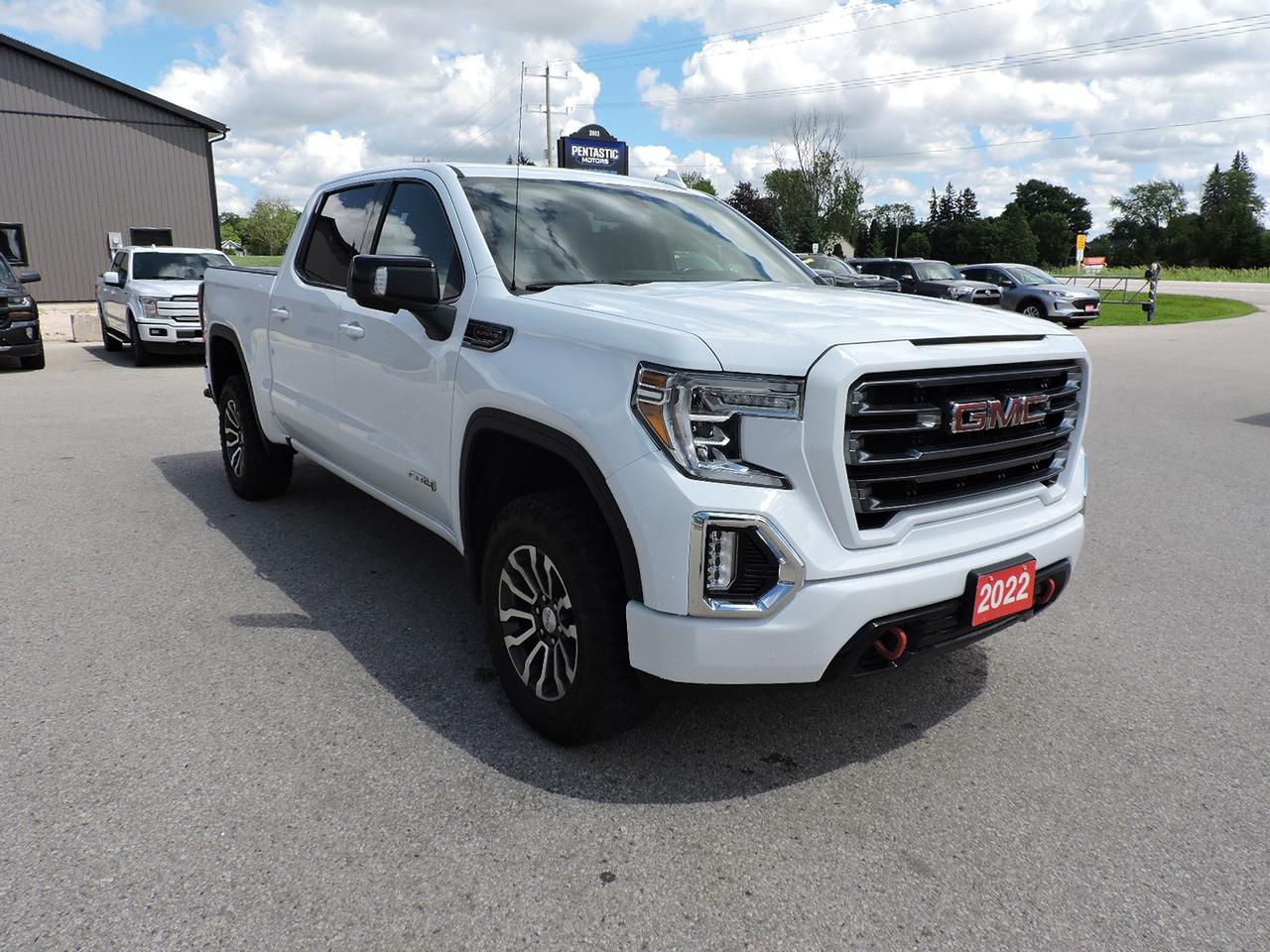 2022 GMC Sierra 1500 AT4 6.2L 4X4 Leather 1 Owner 84000 KMS Photo