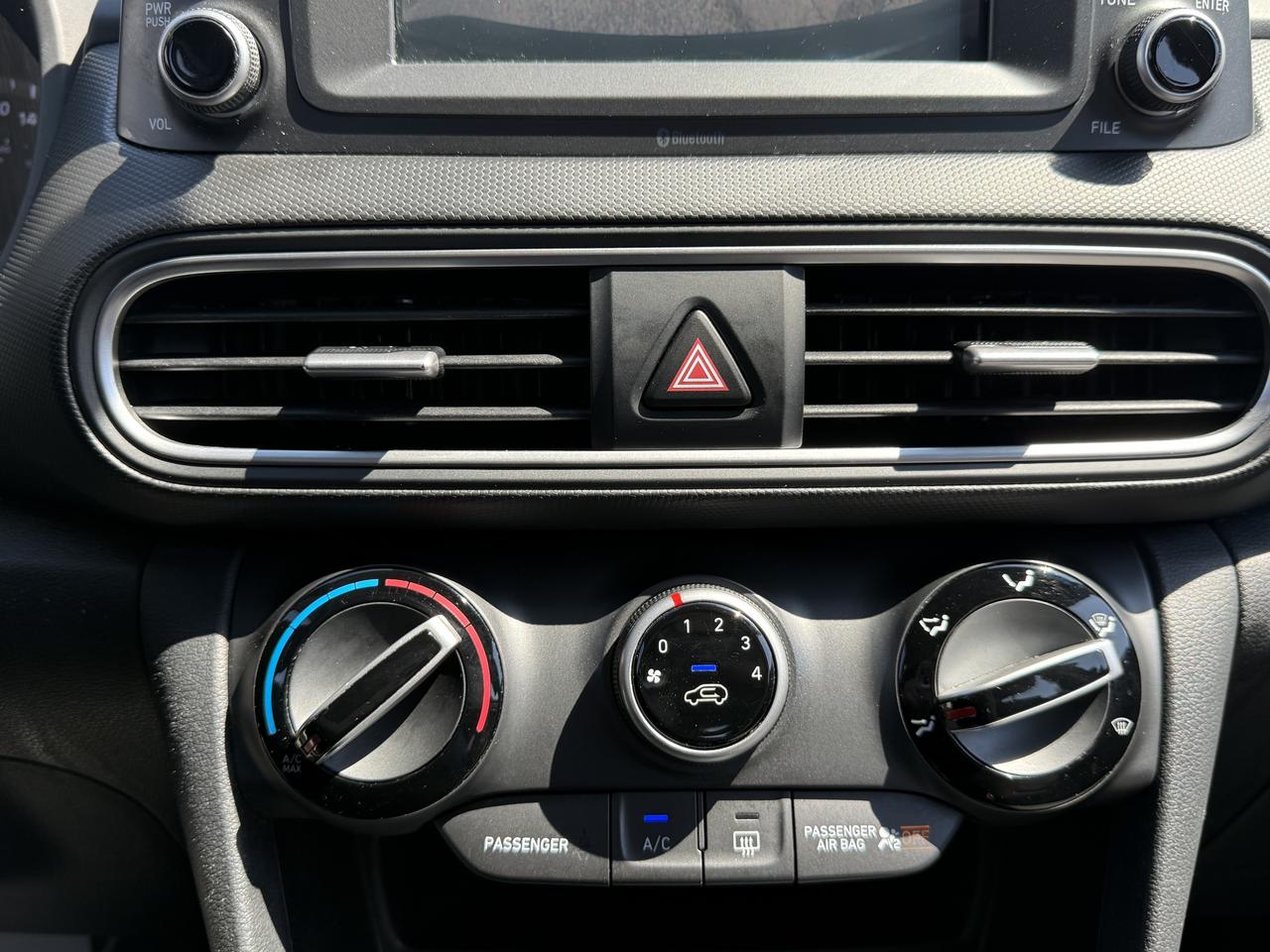 2019 Hyundai KONA Essential Photo