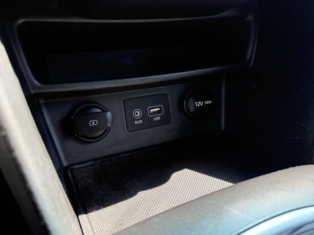 2019 Hyundai KONA Essential Photo