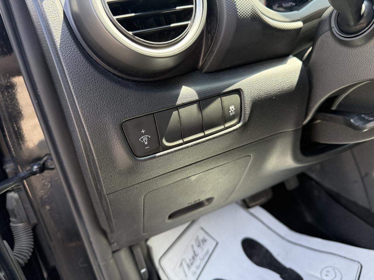2019 Hyundai KONA Essential Photo