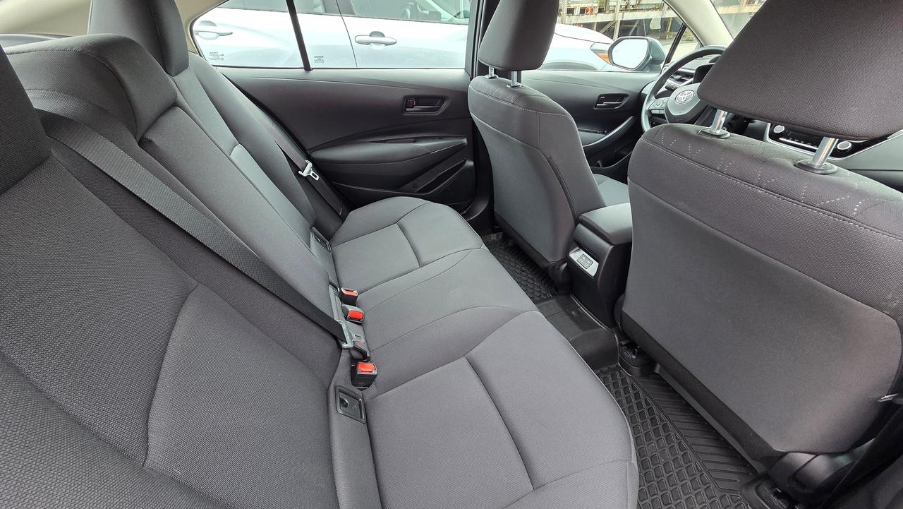 2024 Toyota Corolla LE Photo