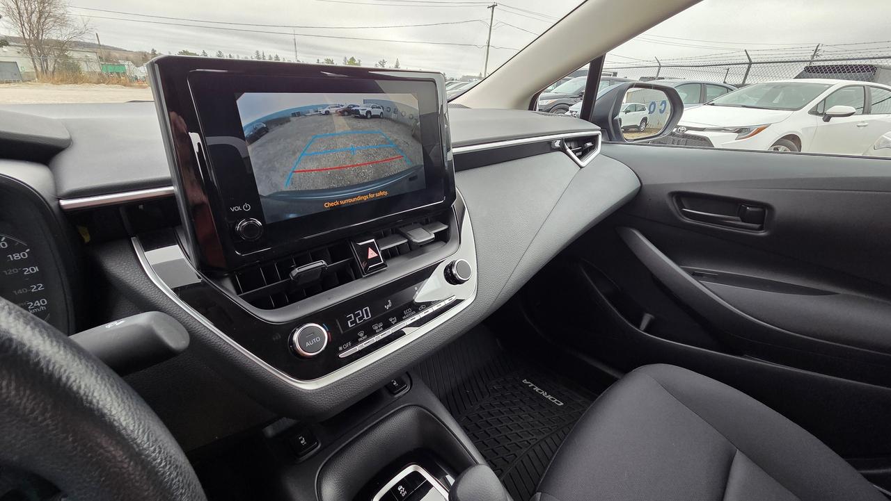 2024 Toyota Corolla LE Photo