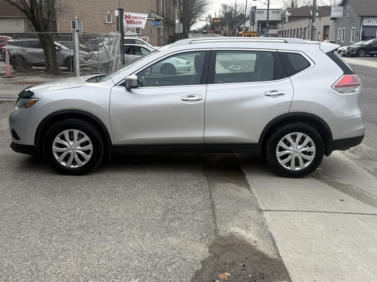 2014 Nissan Rogue S Photo