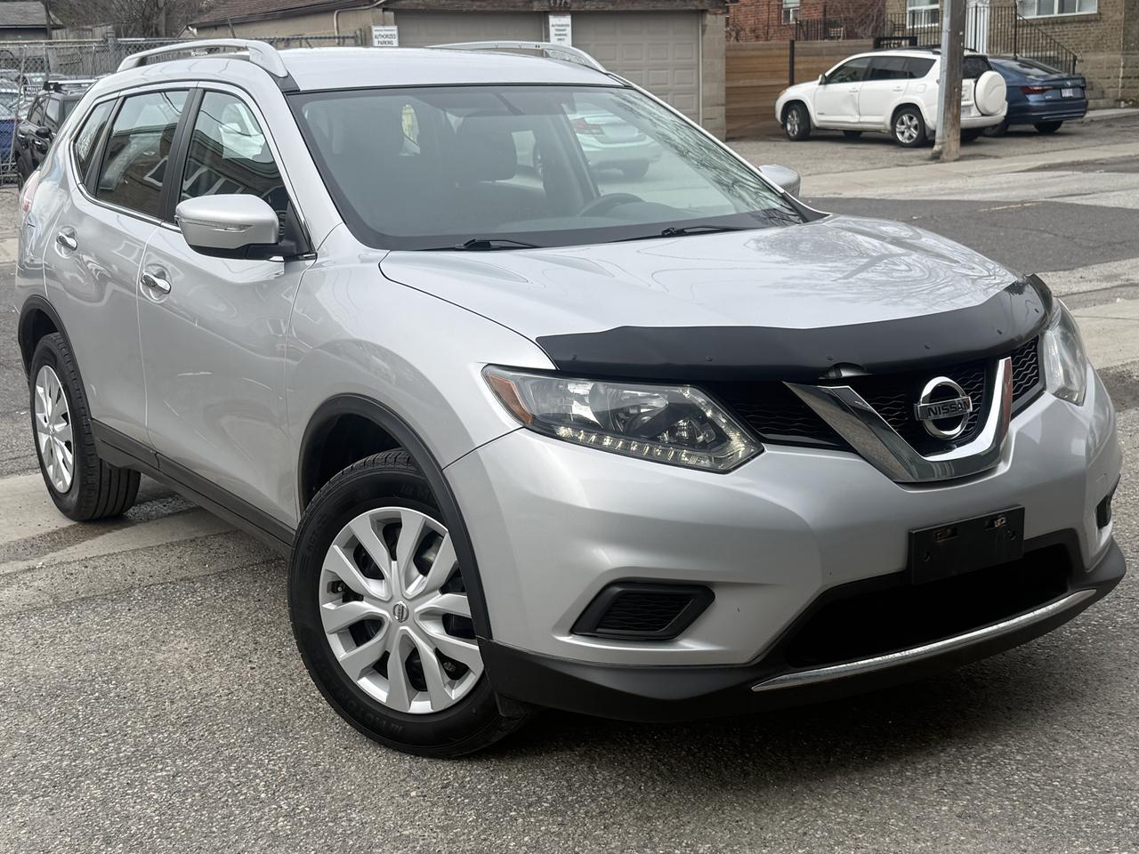 2014 Nissan Rogue S Photo