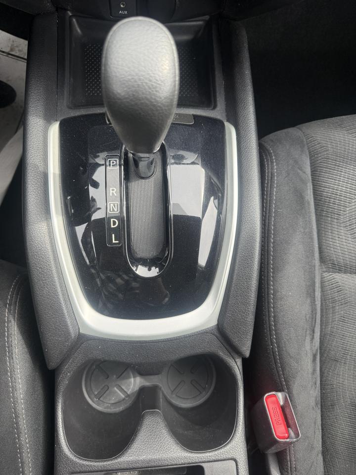 2014 Nissan Rogue S Photo