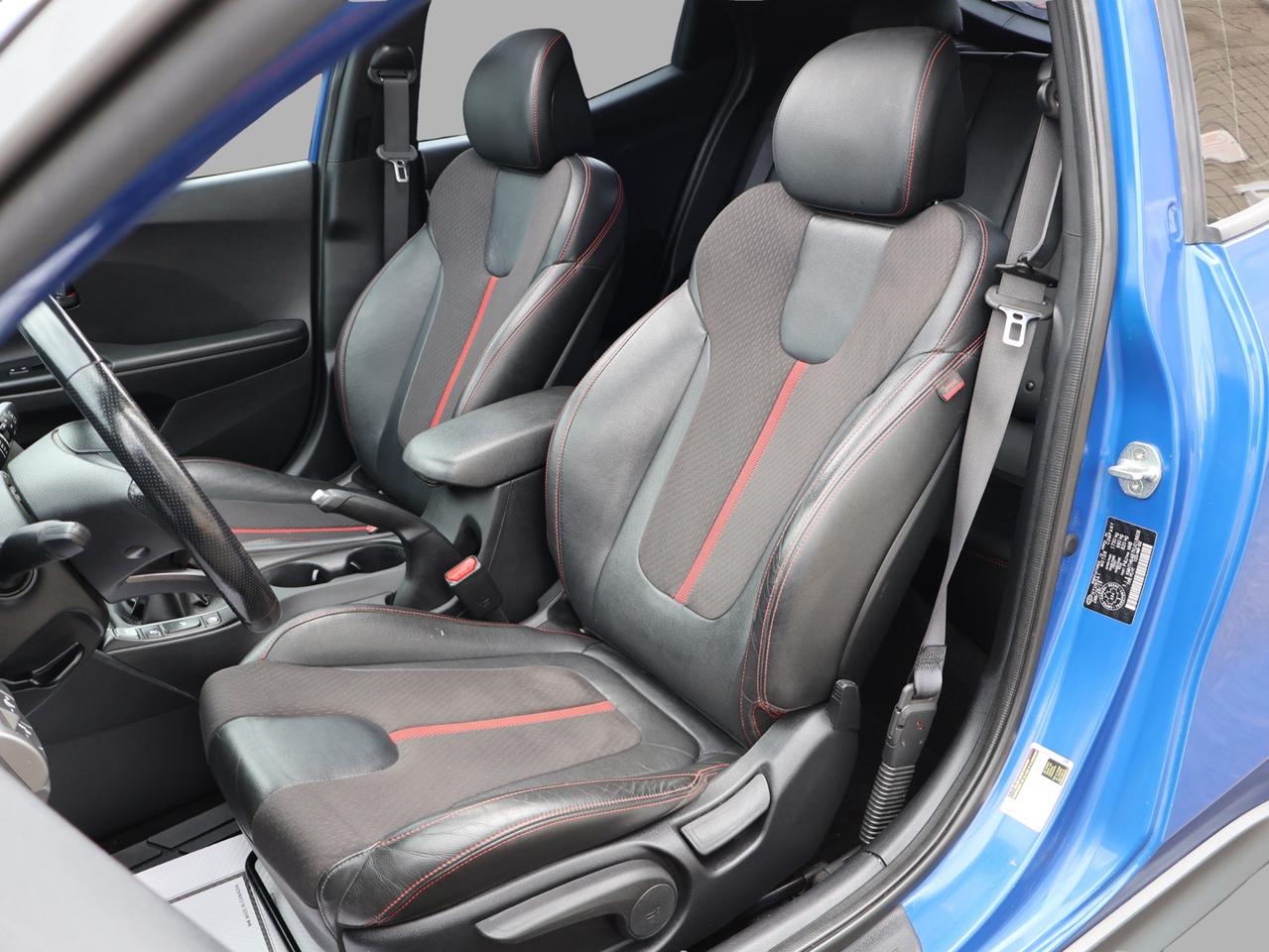 2019 Hyundai Veloster TURBO 6SPEED/SHIFT CERTIFIED *ACCIDENT FREE* CAMERA BLUETOOTH LEATHER HEATED SEATS SUNROOF CRUISE ALLOYS Photo