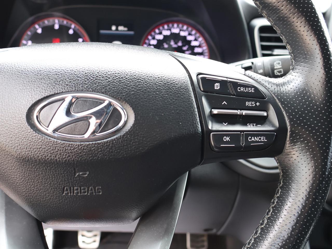 2019 Hyundai Veloster TURBO 6SPEED/SHIFT CERTIFIED *ACCIDENT FREE* CAMERA BLUETOOTH LEATHER HEATED SEATS SUNROOF CRUISE ALLOYS Photo